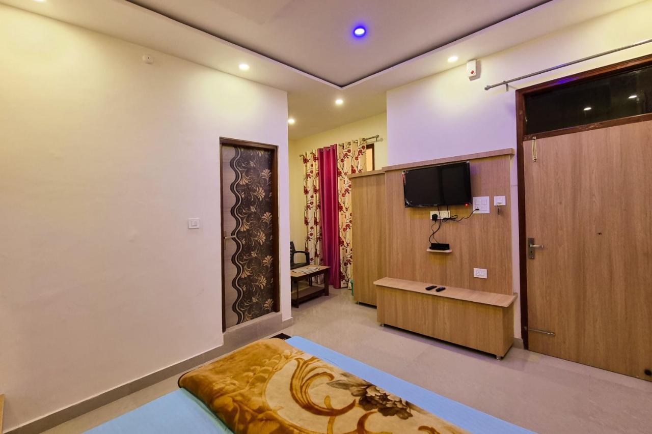 Mohan Home Stay ดัลเฮาซี ภายนอก รูปภาพ