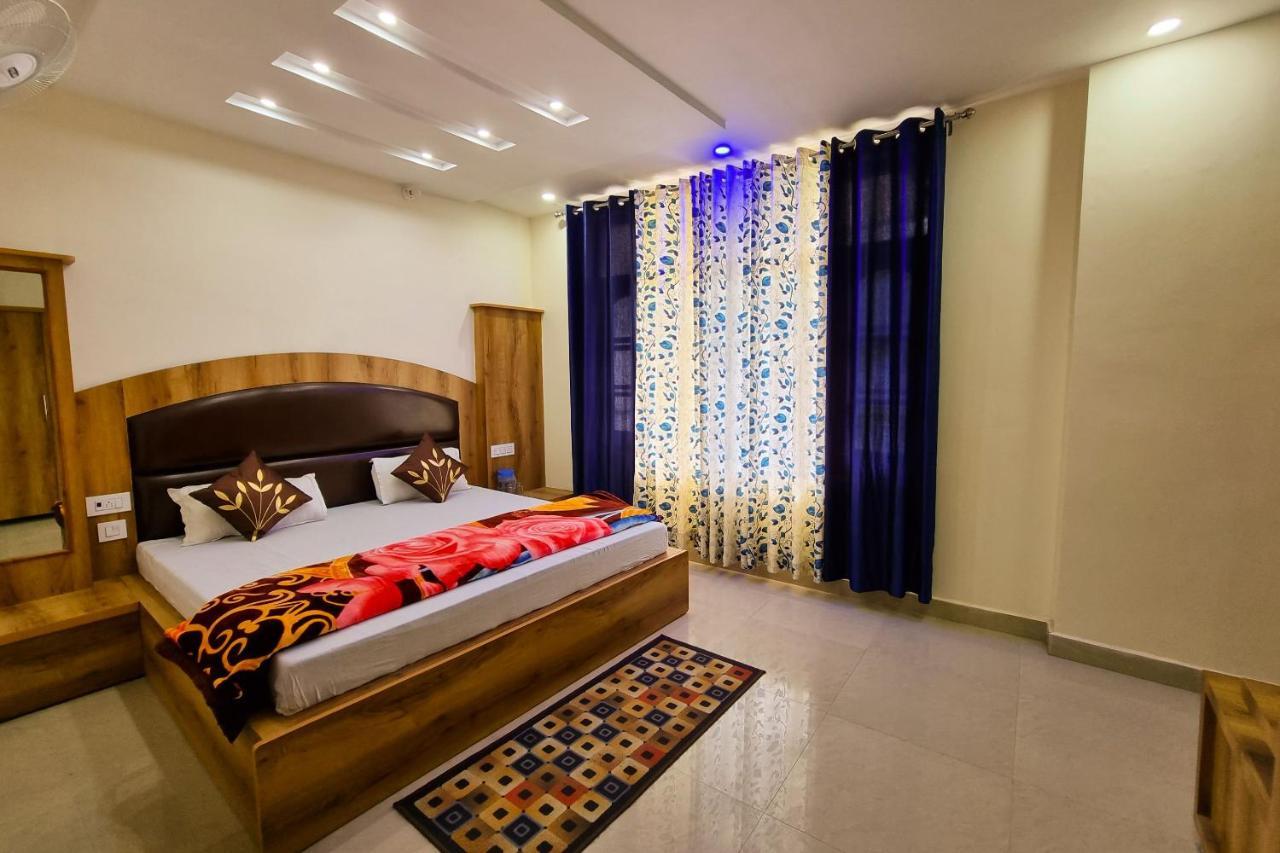 Mohan Home Stay ดัลเฮาซี ภายนอก รูปภาพ