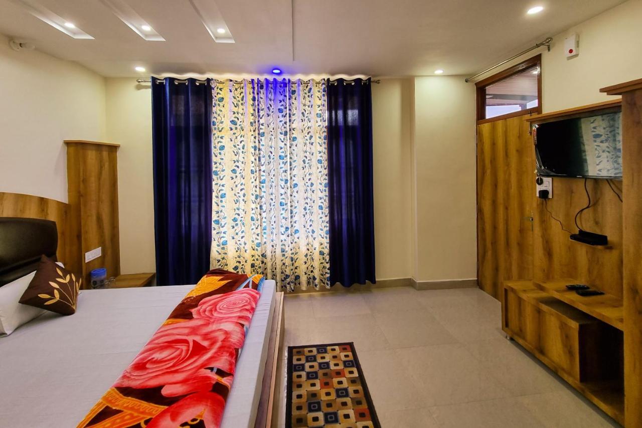 Mohan Home Stay ดัลเฮาซี ภายนอก รูปภาพ